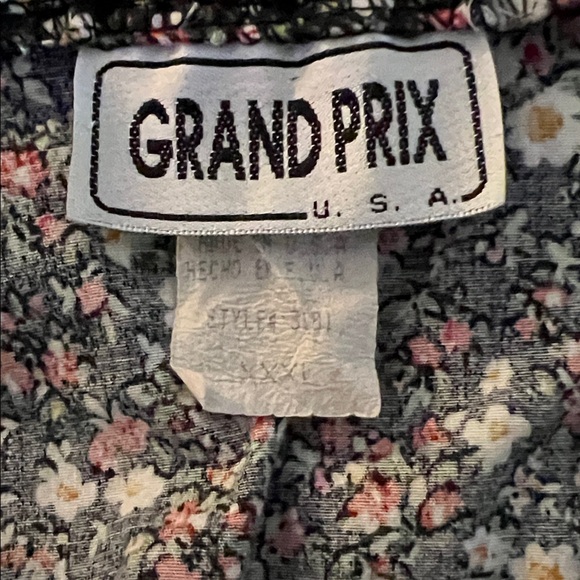 Elegant Floral Black Camisole - Picture 2 of 2